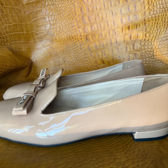 Prada Beige Patent Leather Bow Ballet Flat Size 37/ US 7 - Picture 4 of 8